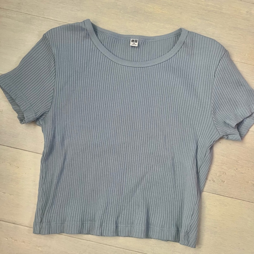 Uniqlo Blue Ribbed Crop T-Shirt Short Sleeve